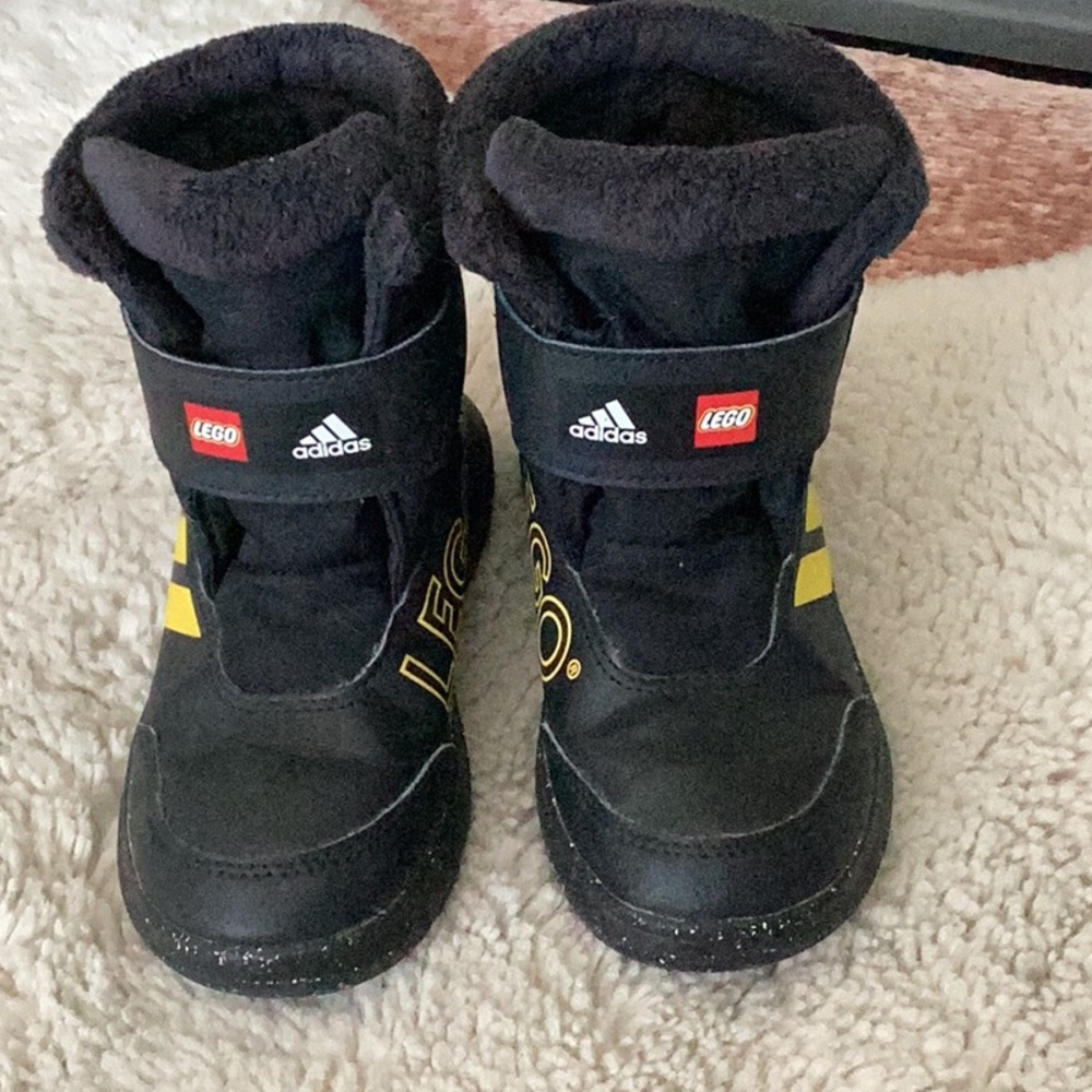 EUC Adidas X Lego Winterplay boots
